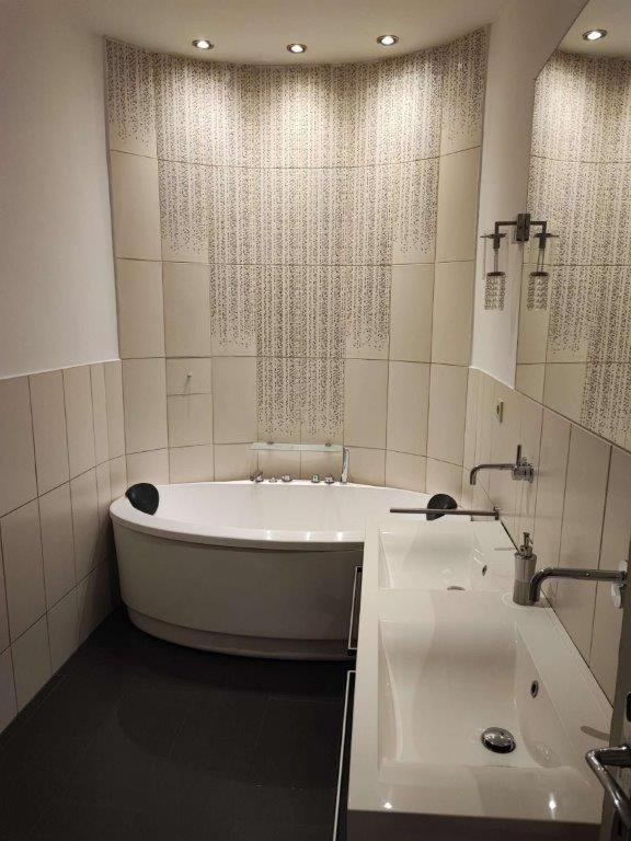 Apartamento With Unique 40m2 Garden & Self Check In *